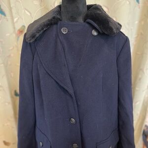 Women’s Talbots coat 16w  Dark Blue Pea Coat with Faux Fur Collar